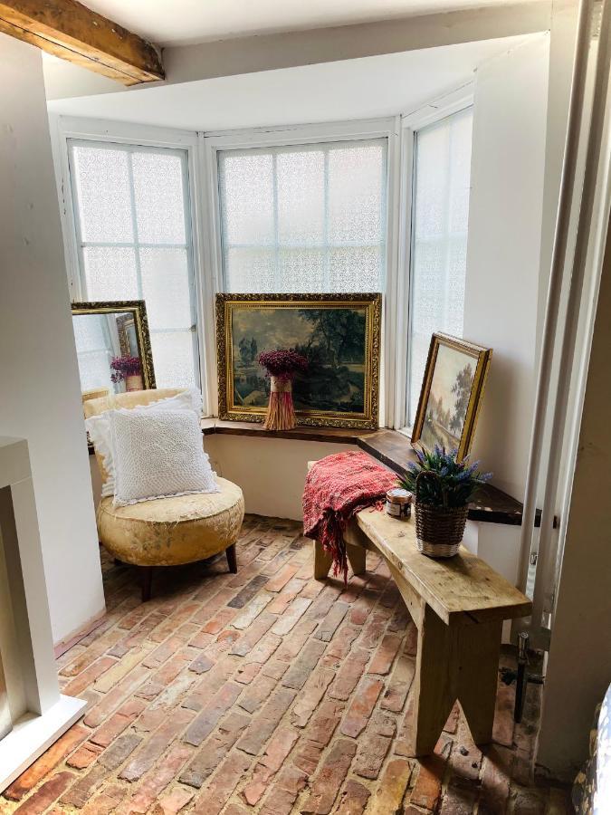The Beehive, Ground Floor Apartment In Norfolk, No Shared Amenities Downham Market Bagian luar foto