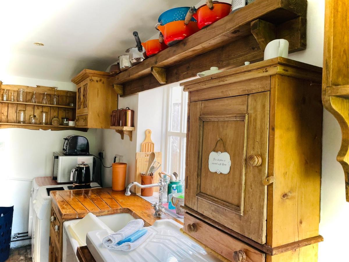 The Beehive, Ground Floor Apartment In Norfolk, No Shared Amenities Downham Market Bagian luar foto
